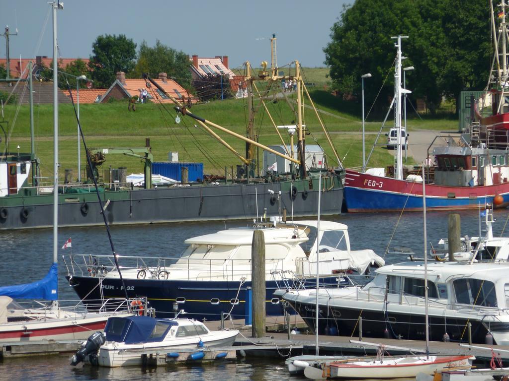 Hotel Garni Goldener Anker Greetsiel Exteriör bild